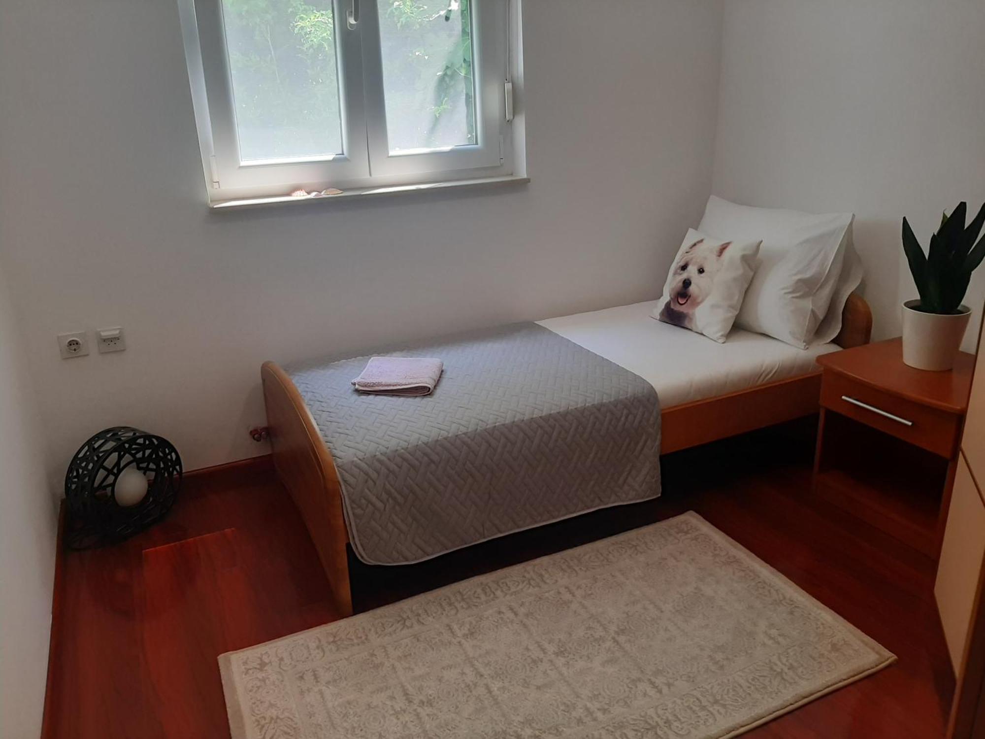 No 13 Apartment